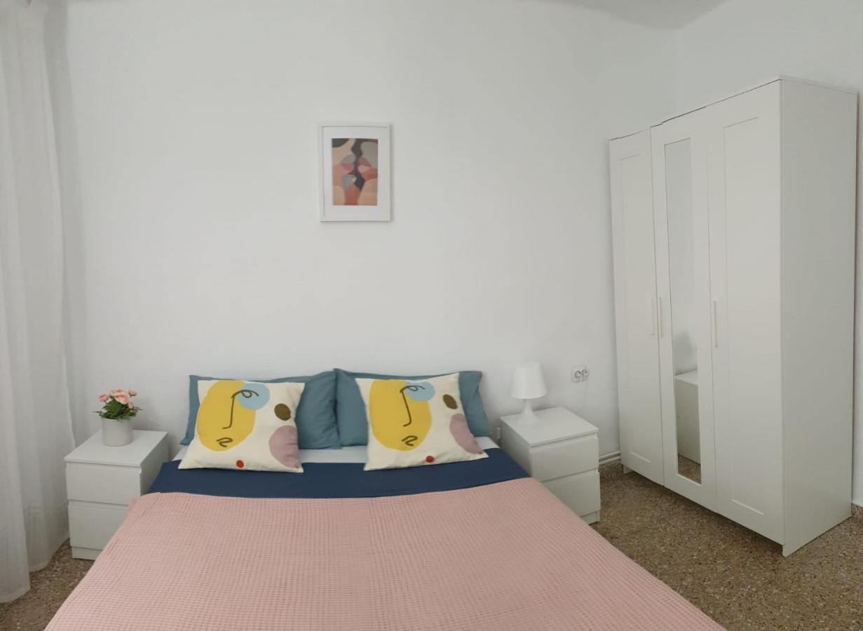 Apartment For 6 People. Valencia Luaran gambar